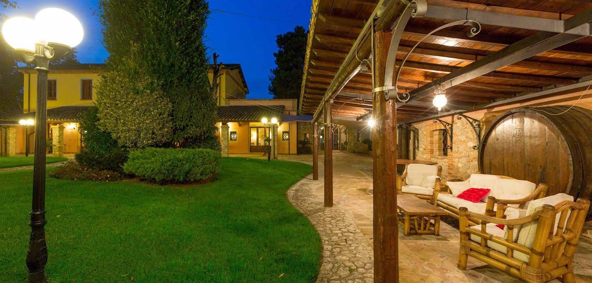 Corte Dei Tini Villa Vomano Экстерьер фото